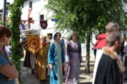 I sovrani posano alla festa del turismo in Aragona